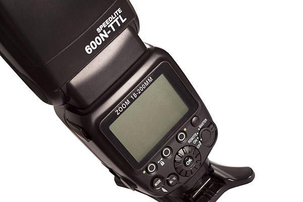 NOVINKA pro NIKONISTY ! - RECENZE SYSTÉMOVÉHO BLESKU CALER 600N-TTL