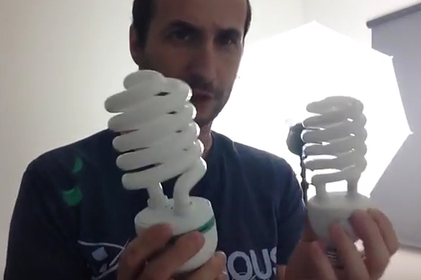 Video - Srovnávací test výkonu trvalých světel - SUN-400 / LED EF-60