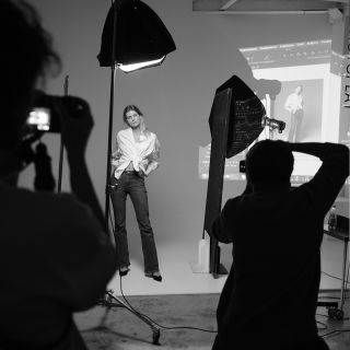 Zachyťte dokonalý okamžik 📸 Profesionální fotoshooting vyžaduje perfektní vybavení! S našimi světly a technikou proměníte...